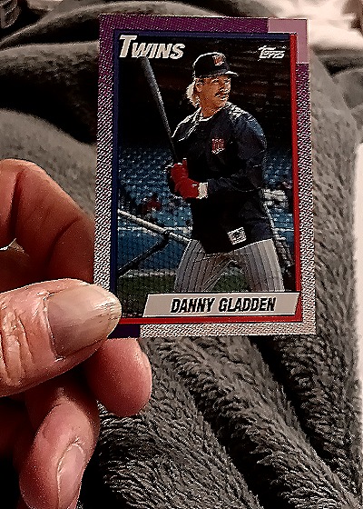 1990 Topps #610 Danny Gladden — front