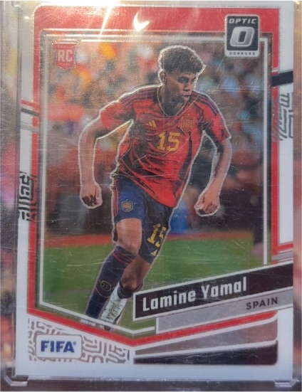 2023-24 Panini Donruss Optic #54 Lamine Yamal — front