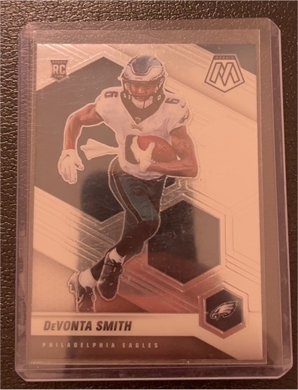 2021 Panini Mosaic #305 DeVonta Smith — front
