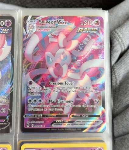 2021 Pokémon TCG Sword & Shield Evolving Skies #075 Sylveon VMAX — front
