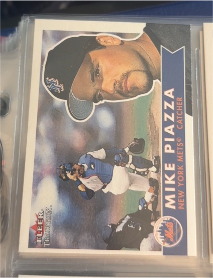2001 Fleer Tradition #152 Mike Piazza — front