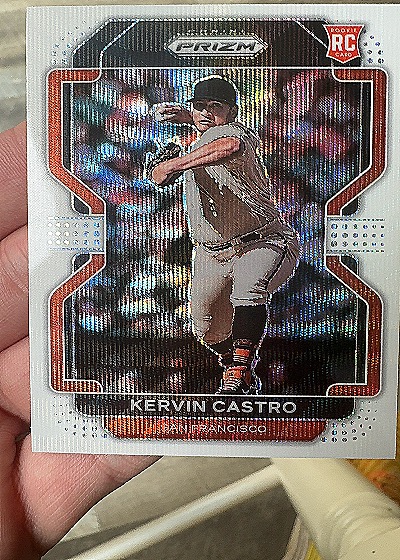 2022 Panini Prizm #34 Kervin Castro — front