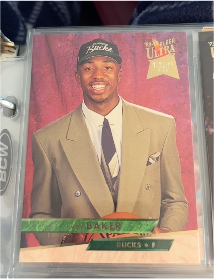1993-94 Fleer Ultra #106 Vin Baker Rookie Card Milwaukee Bucks — front