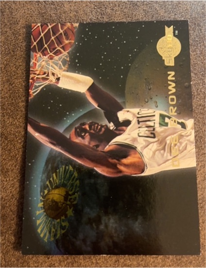1994-95 Skybox Slammin' Universe #SU2 Dee Brown — front