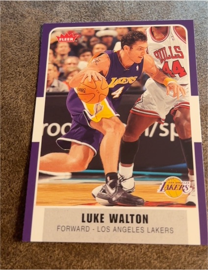 2007-08 Fleer #157 Luke Walton — front