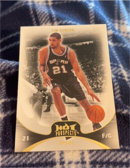 2008-09 Fleer Hot Prospects #21 Tim Duncan — front