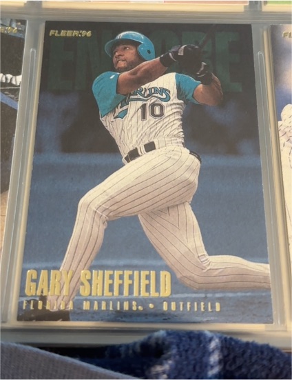 1996 Fleer Update #U241 Gary Sheffield — front