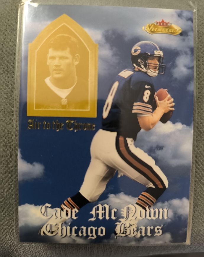 2000 Fleer Showcase Air to the Throne #9 Cade McNown — front