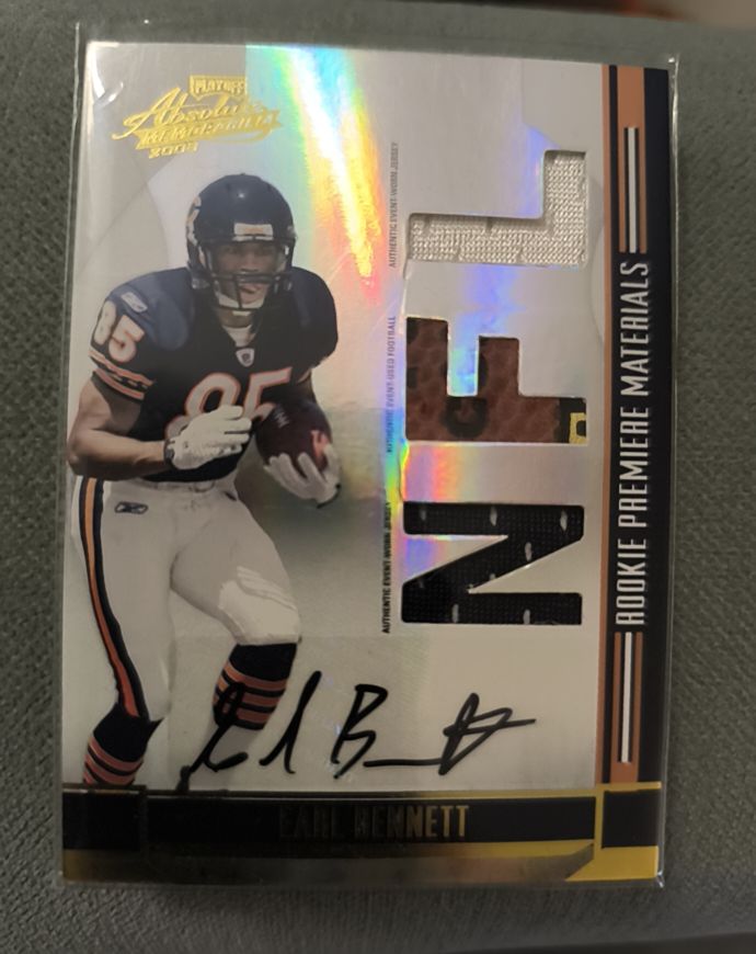 2008 Playoff Absolute Memorabilia Rookie Premiere Materials Earl Bennett — front