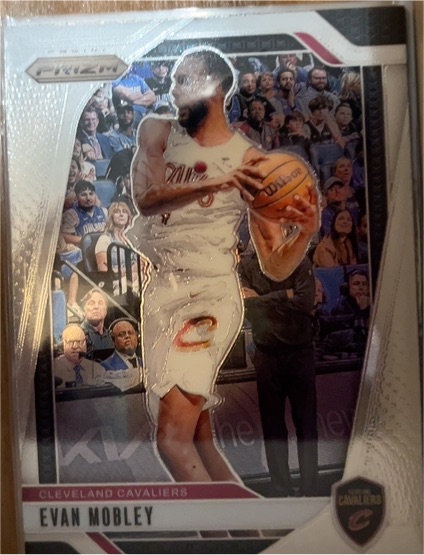 2024-25 Panini Prizm #148 Evan Mobley — front