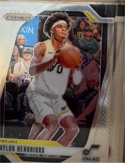 2024-25 Panini Prizm #32 Taylor Hendricks — front