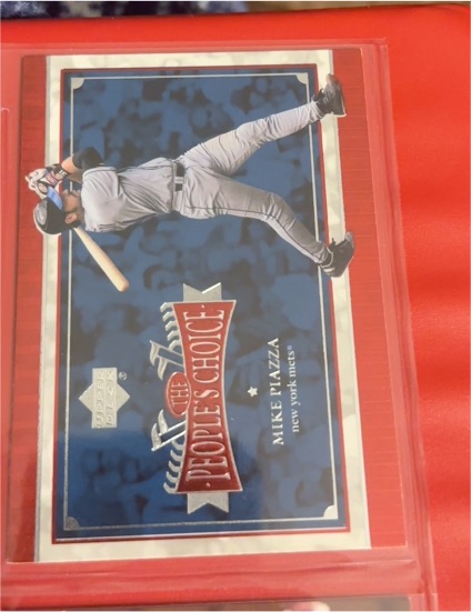 2001 Upper Deck The People's Choice #PC11 Mike Piazza — front