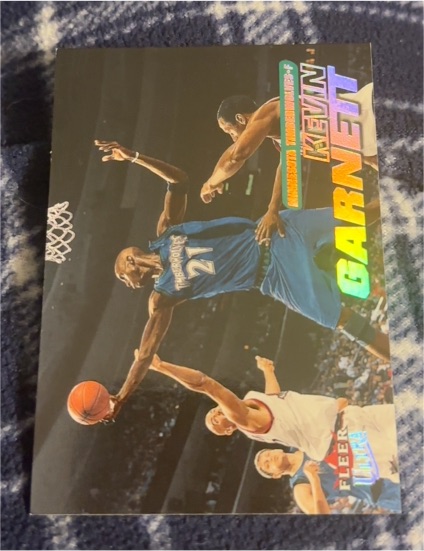 2000-01 Fleer Ultra #185 Kevin Garnett — front