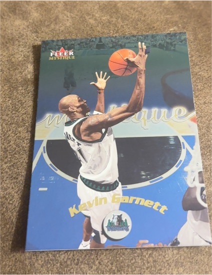2000-01 Fleer Mystique #53 Kevin Garnett — front