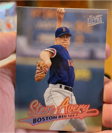 1997 Fleer Ultra #390 Steve Avery — front