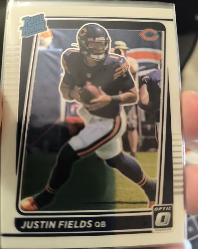 2021 Panini Donruss Optic #204 Justin Fields — front
