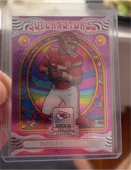 2024 Panini Contenders Supernatural #1 Patrick Mahomes II — front