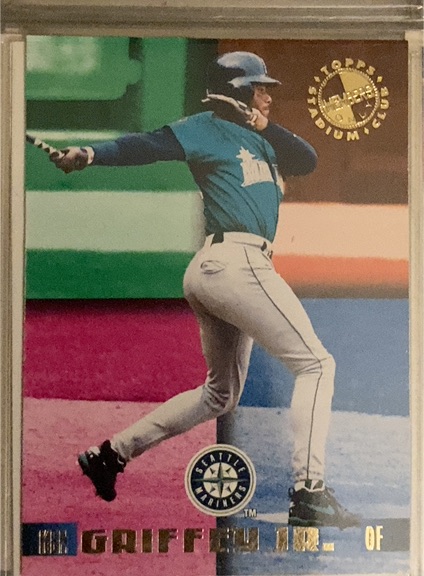 1995 Topps Stadium Club Members Only #19 Ken Griffey Jr. — front