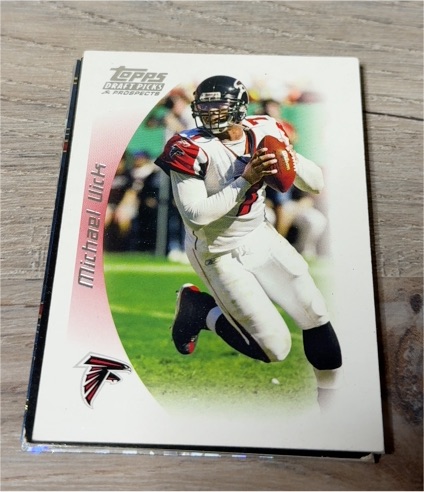2005 Topps Draft Picks & Prospects #21 Michael Vick — front