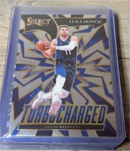 2021-22 Panini Select #9 Luka Doncic Turbocharged — front