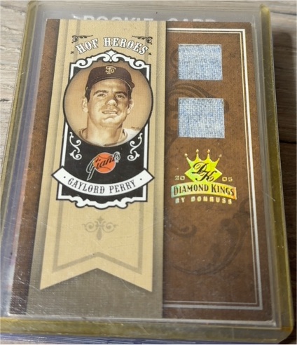 2005 Donruss Diamond Kings HOF Heroes #HH-97 Gaylord Perry — front