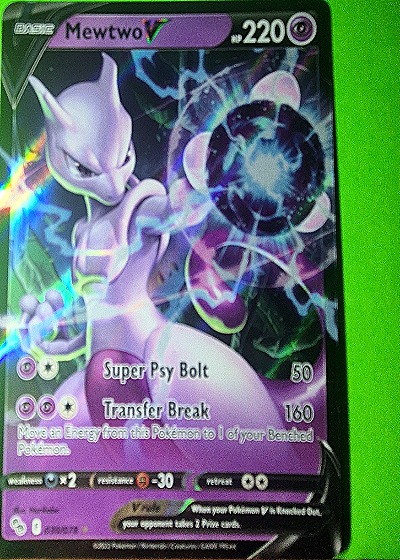 2022 Pokémon GO #030 Mewtwo V — front