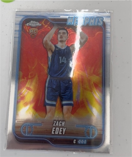 2024-25 Topps Chrome #152 Zach Edey — front