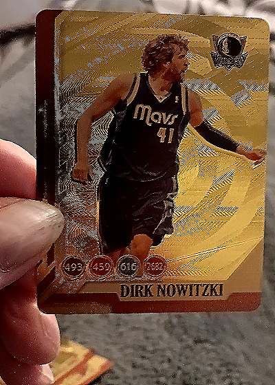 2024 Panini Gold Dirk Nowitzki — front