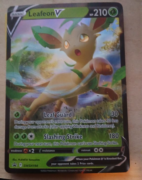 2022 Pokémon TCG Leafeon V #SWSH194 Sword & Shield Promo — front