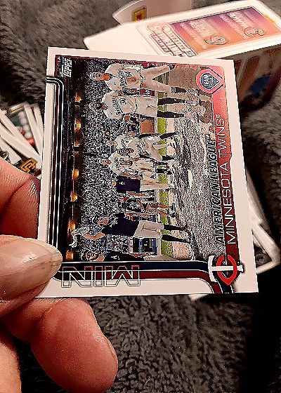 2025 Topps Series 2 #688 Minnesota Twins Team Card — front