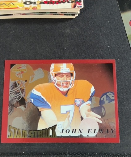 1995 Score Star Struck #219 John Elway — front