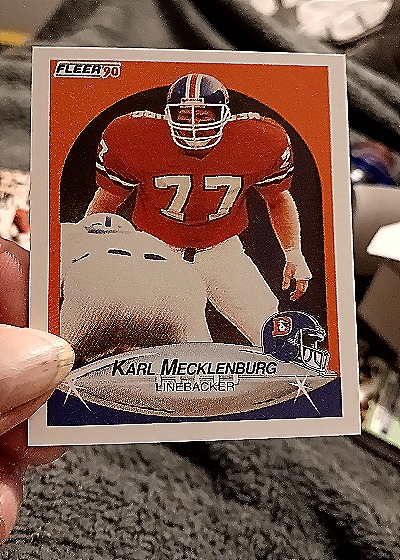 1990 Fleer #28 Karl Mecklenburg — front
