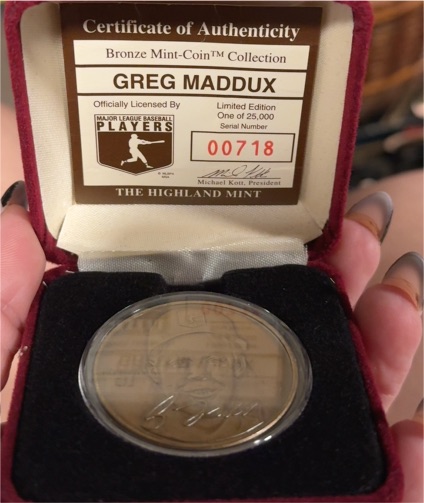 Greg Maddux Highland Mint Bronze Mint Coin #00718 — front