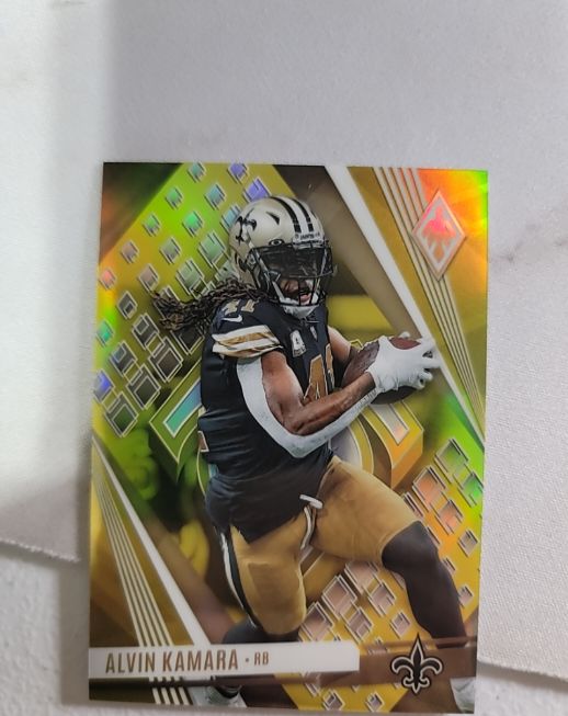 2023 Panini Phoenix #37 Alvin Kamara — front