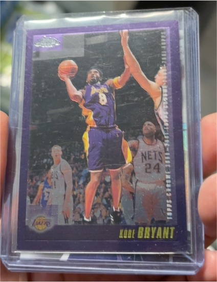 2000-01 Topps Chrome #107 Kobe Bryant — front