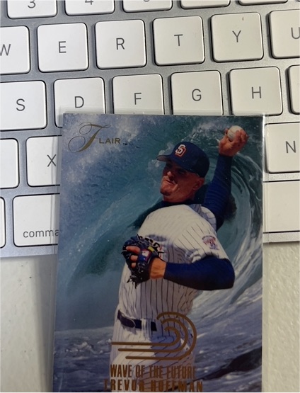 1993 Flair Wave of the Future #7 Trevor Hoffman — front
