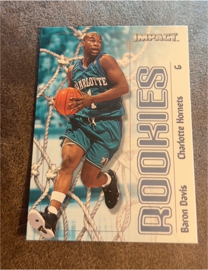 1999-00 SkyBox Impact #55 Baron Davis — front