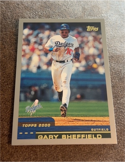 2000 Topps #105 Gary Sheffield — front