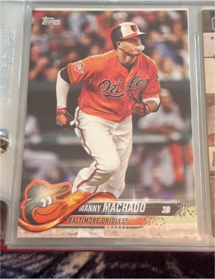 2018 Topps #25 Manny Machado — front