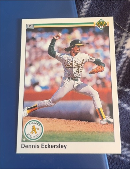 1990 Upper Deck #513 Dennis Eckersley — front