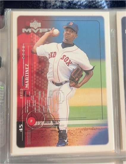 1999 Upper Deck MVP #32 Pedro Martinez — front