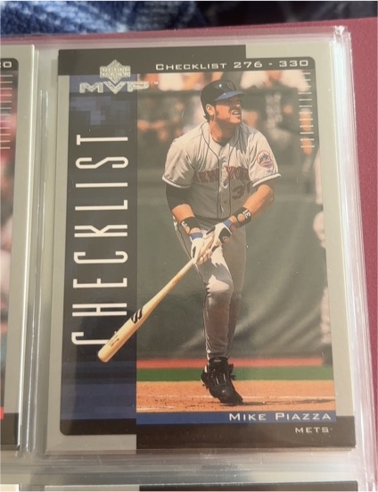 2001 Upper Deck MVP #330 Mike Piazza — front