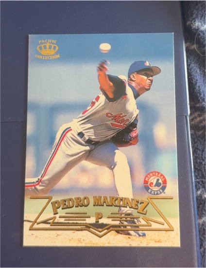 1998 Pacific Crown Collection #349 Pedro Martinez — front