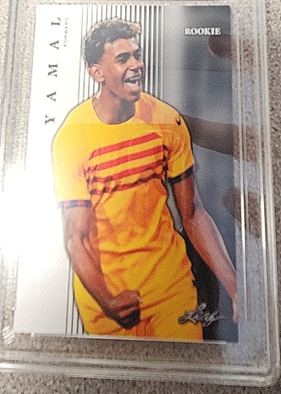 2024 Leaf #R-28 Lamine Yamal Rookie — front