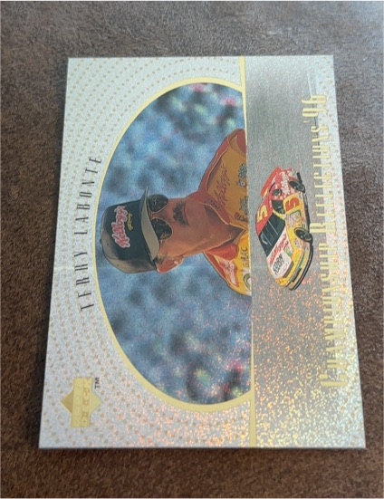 1997 Upper Deck Victory Circle Championship Reflections #CR1 Terry Labonte — front