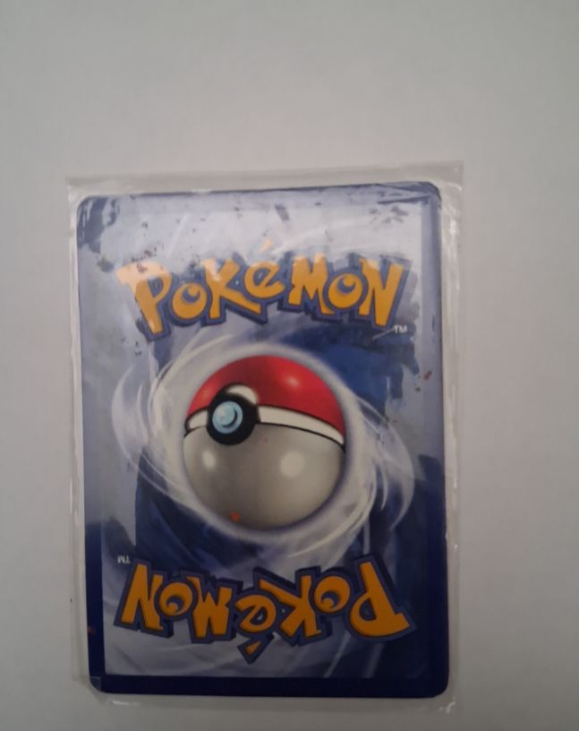 1999 Pokémon Jungle #60 Pikachu — front