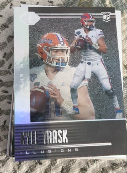 2021 Panini Chronicles Draft Picks Illusions #108 Kyle Trask — front