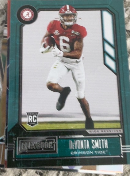 2021 Panini Chronicles Draft Picks Playbook #337 DeVonta Smith — front