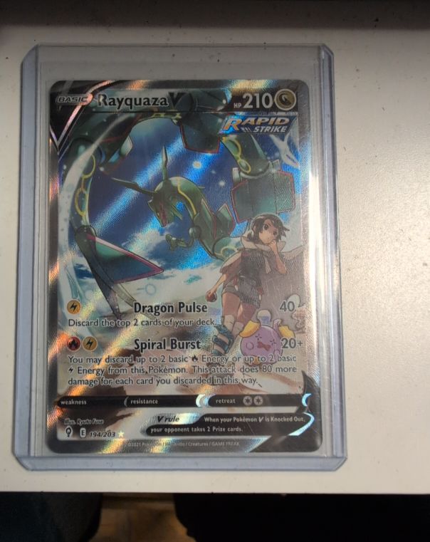 2021 Pokémon Sword & Shield Evolving Skies #194 Rayquaza V — front