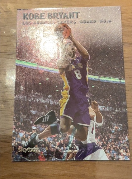 1999 Skybox Metal #115 Kobe Bryant — front